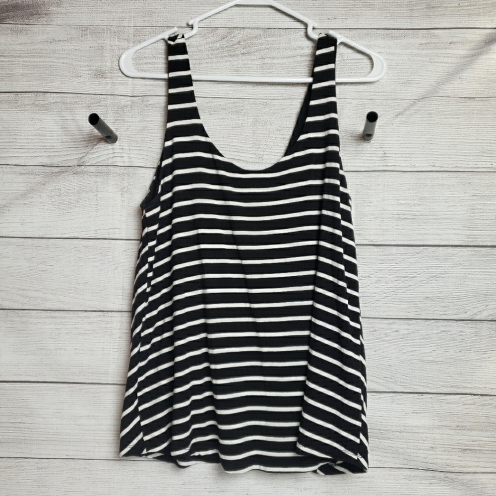Yogalicious Black‎ White Striped Layered Tank Women's Medium